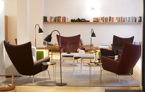 Library, Seating area