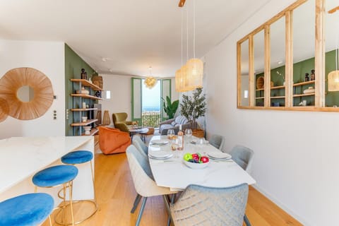 Living room, Seating area, Dining area, Sea view