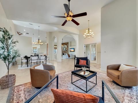 Living room, Seating area