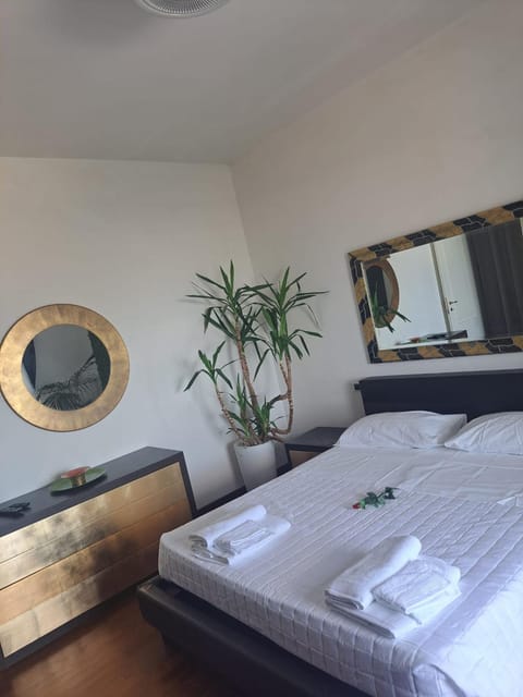 Alisea - Camere in villa con Piscina e parcheggio gratuito Vacation rental in Montesilvano