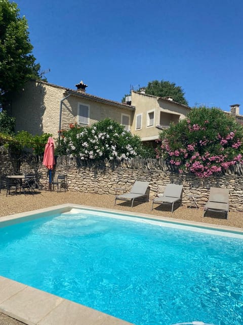 Property building, Patio, Spring, Day, Garden, Garden view, Pool view, Swimming pool, sunbed