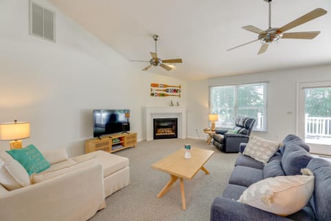 2 Mi to Bethany Beach Home with Furnished Deck House in Bethany Beach