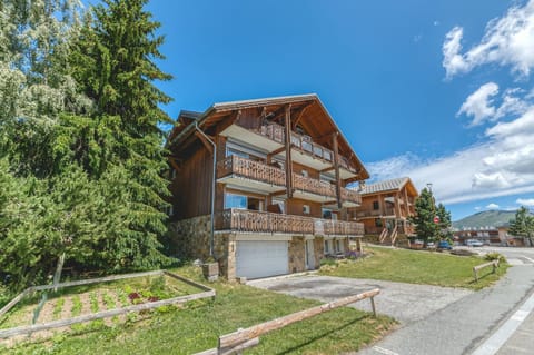 Chalet Crocus Apartment in Huez