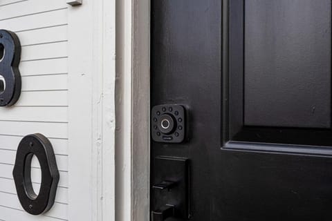 Spacious and Comfy Close to Everything Backyard House in Longmont