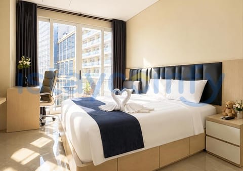 Bed, View (from property/room), Photo of the whole room, Seating area, Bedroom