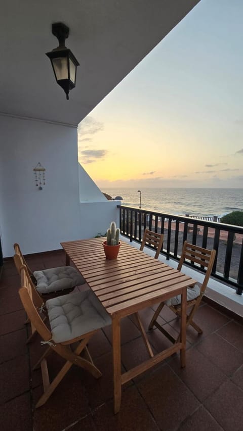 View (from property/room), Balcony/Terrace, Sea view