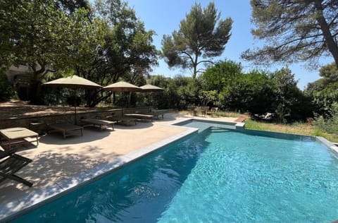 Maison de bord de mer sur la Cote d'Azur Villa in La Londe-les-Maures