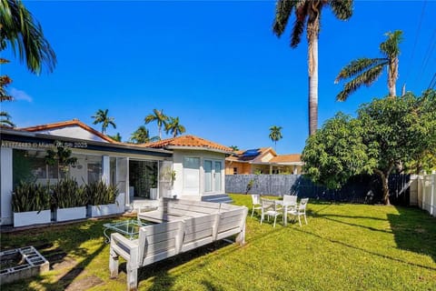 Bayside Bliss on Marseille House in Normandy Shores