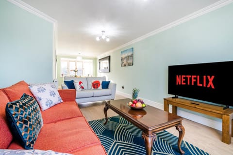 Communal lounge/ TV room, Living room