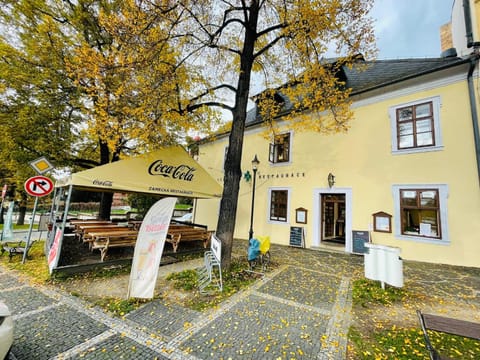 Property building, Day, Street view