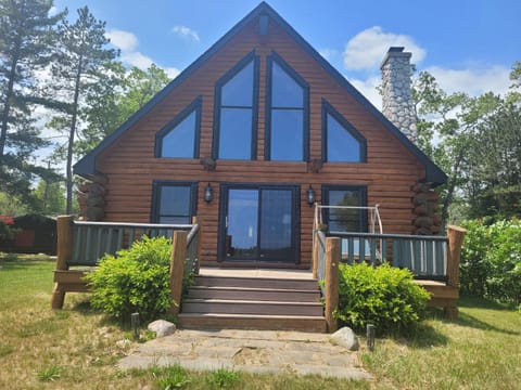 Hidden Cove - Beauty on the Lake! House in Oscoda Township