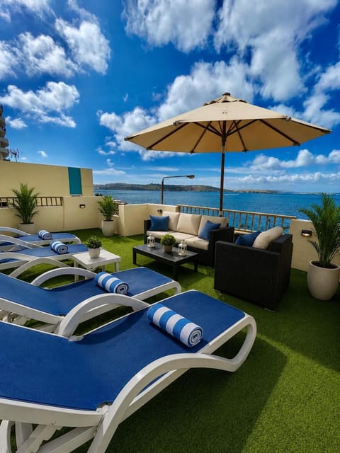 Day, Natural landscape, View (from property/room), Balcony/Terrace, Beach, sunbed