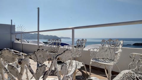 Twin Towers Apartment in Acapulco