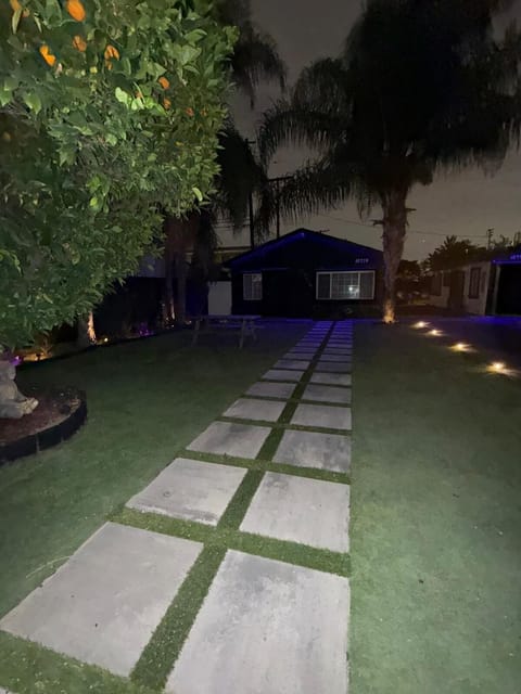 LUXURY VILLA Estate Oasis Villa in Downey