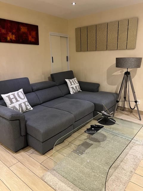 chez Kay Apartment in Canton of Geneva