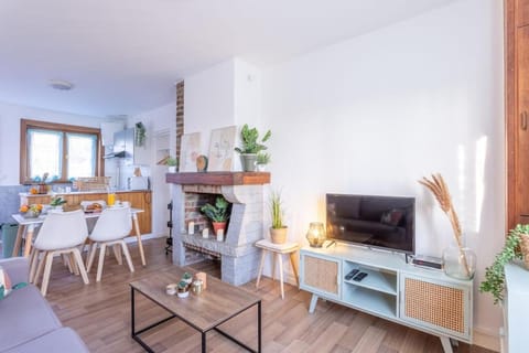 Studio paisible, à Neuf-Mesnil Apartment in Hauts-de-France