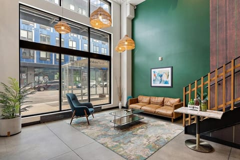 W322 Cozy Luxury 1Bedroom Condo In Downtown Minneapolis, Minutes From Minneapolis Convention Center & US Bank Arena Apartment in Loring Park