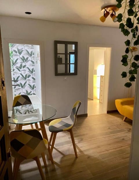 Apartamento de 2 hab en calle Tesoro-Malasaña Apartment in Madrid