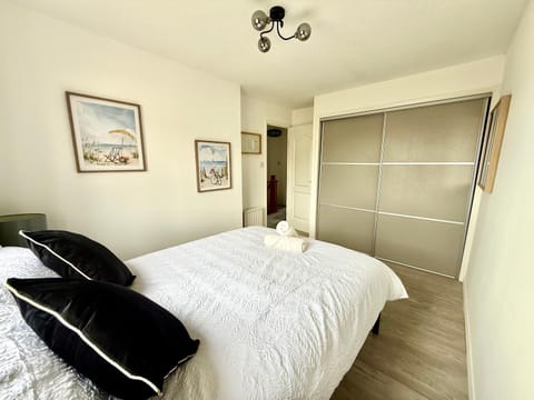 Kings Luxury Home - Free Parking and Fast Broadband House in England