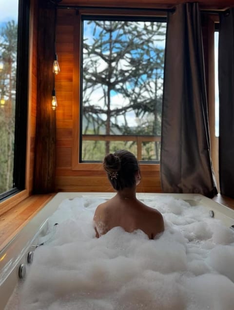 Hot Tub, View (from property/room)