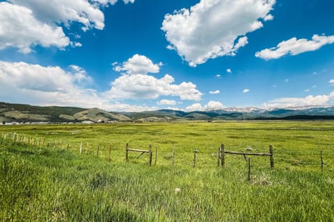 Lance's Adventure Lodge House in Tabernash