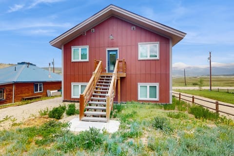 Lance's Adventure Lodge House in Tabernash