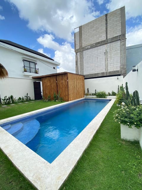 Greenprerenan Villa in North Kuta