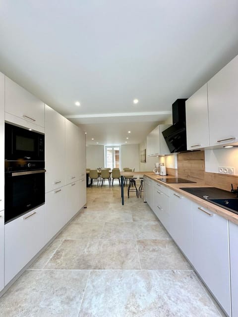 Le Candie Noble Alençon House in Alençon