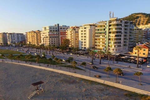 City view, Sea view, Street view, Location