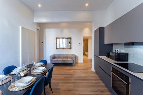 Living room, Dining area, kitchen