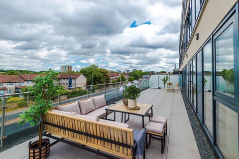 Patio, Balcony/Terrace, Seating area