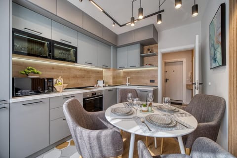Kitchen or kitchenette, Living room, Seating area