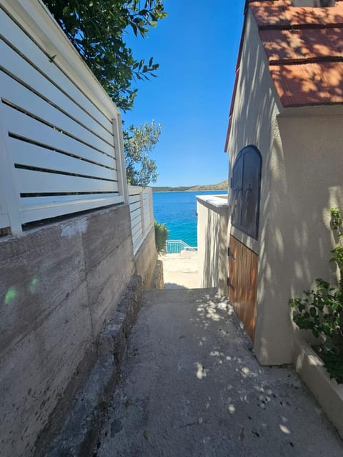 Property building, BBQ facilities