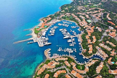 Porto Rotondo Stay - La stanza nel centro storico del Paese Apartment in Porto Rotondo