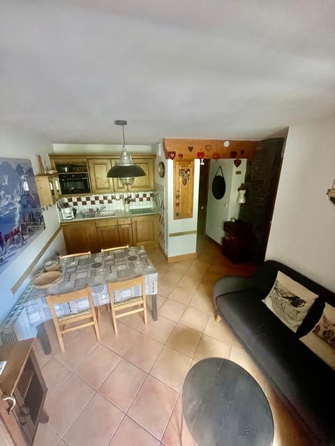 Living room, kitchen