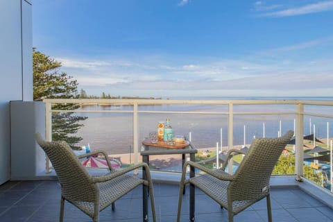 View (from property/room), Balcony/Terrace, Other, River view, Sea view