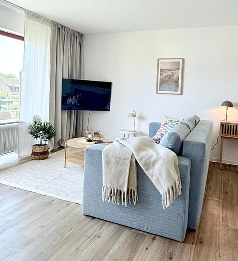 TV and multimedia, Living room, Photo of the whole room, Seating area