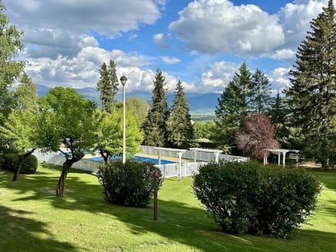 Garden, Swimming pool