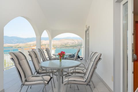 View (from property/room), Balcony/Terrace, Seating area, Sea view