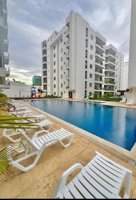 Property building, City view, Swimming pool, sunbed