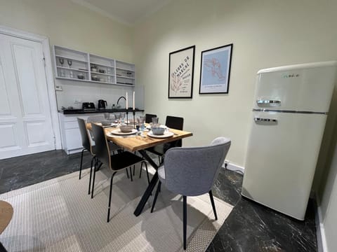 Kitchen or kitchenette, Living room, Dining area, stove