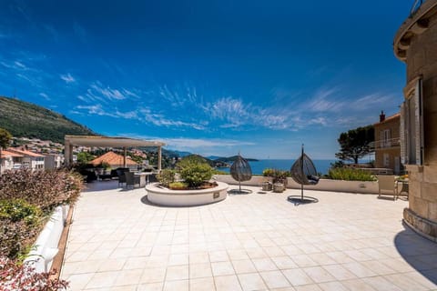 Day, Natural landscape, Mountain view, Sea view