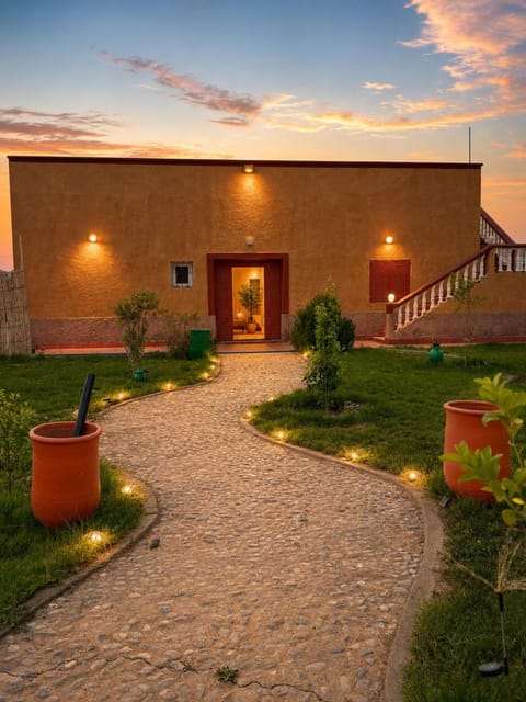 Property building, Garden