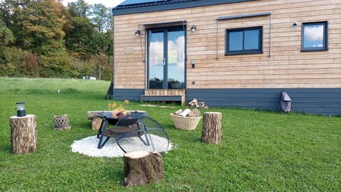Property building, Day, Autumn, On site