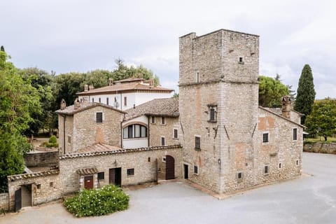 Property building, Day