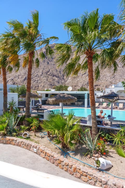 Sandy's Paradise Apartment in Perissa