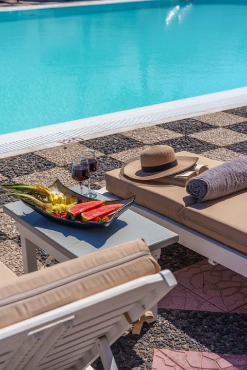 Sandy's Paradise Apartment in Perissa