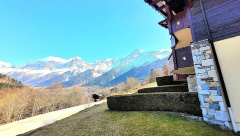 Property building, Spring, Day, Skiing, Mountain view