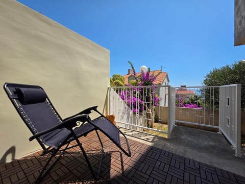 Patio, View (from property/room), Balcony/Terrace, sunbed
