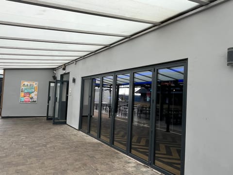 Static Caravan Campground/ 
RV Resort in England